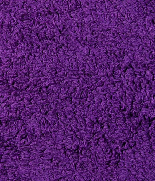 Abstract violet light representing deep focus and calm gaze